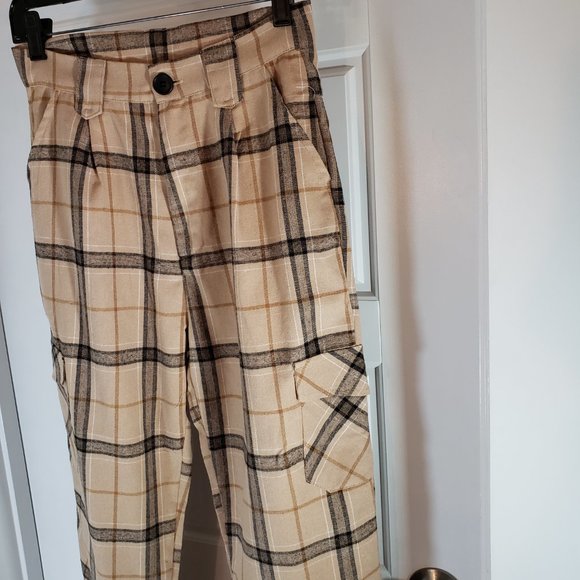 SHEIN Pants - Shein Small Flannel Plaid Cargo Pants Tan